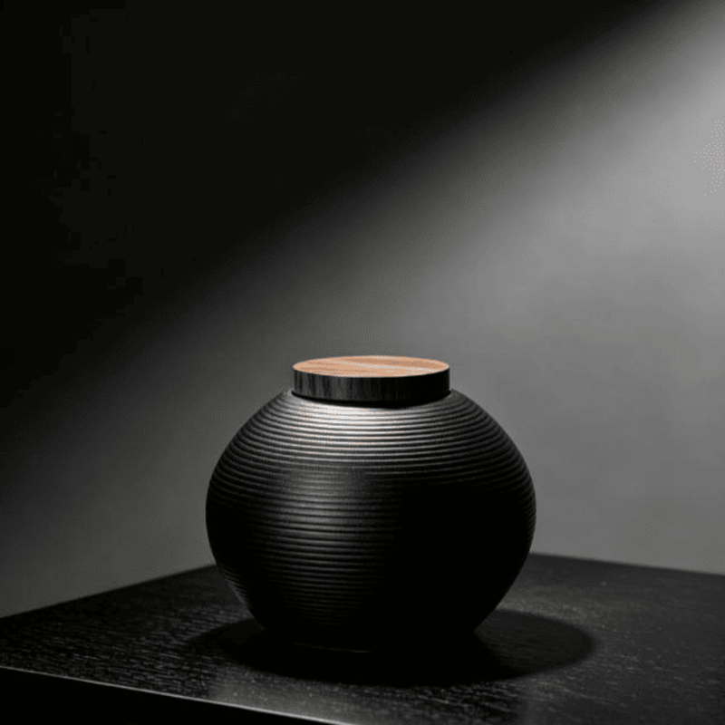 Round Wavy Ceramic Pet Urn （black）